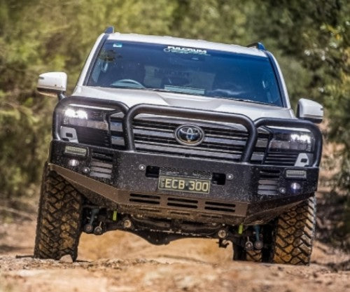 ECB Toyota Landcruiser 300 Series Triple Hoop Winch Bar (07/21 to) Silver Hammertone